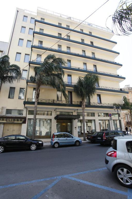 Hotel Colonna Brindisi Exteriör bild